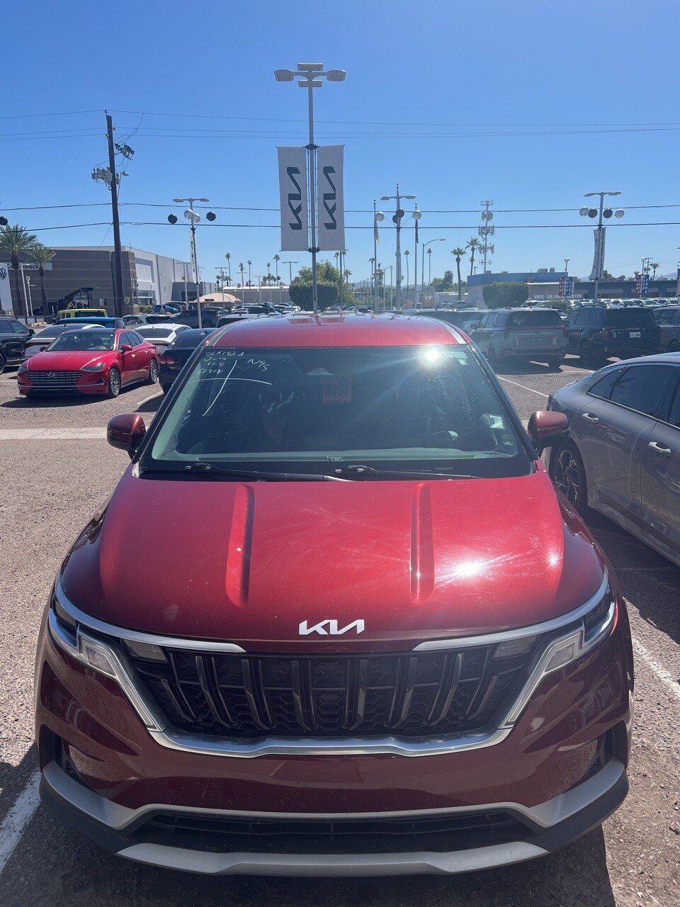 2022 Kia Carnival LXS photo 2