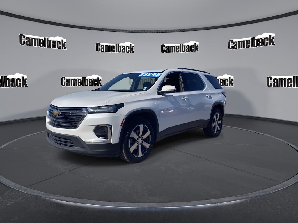 Used 2023 Chevrolet Traverse LT SUV