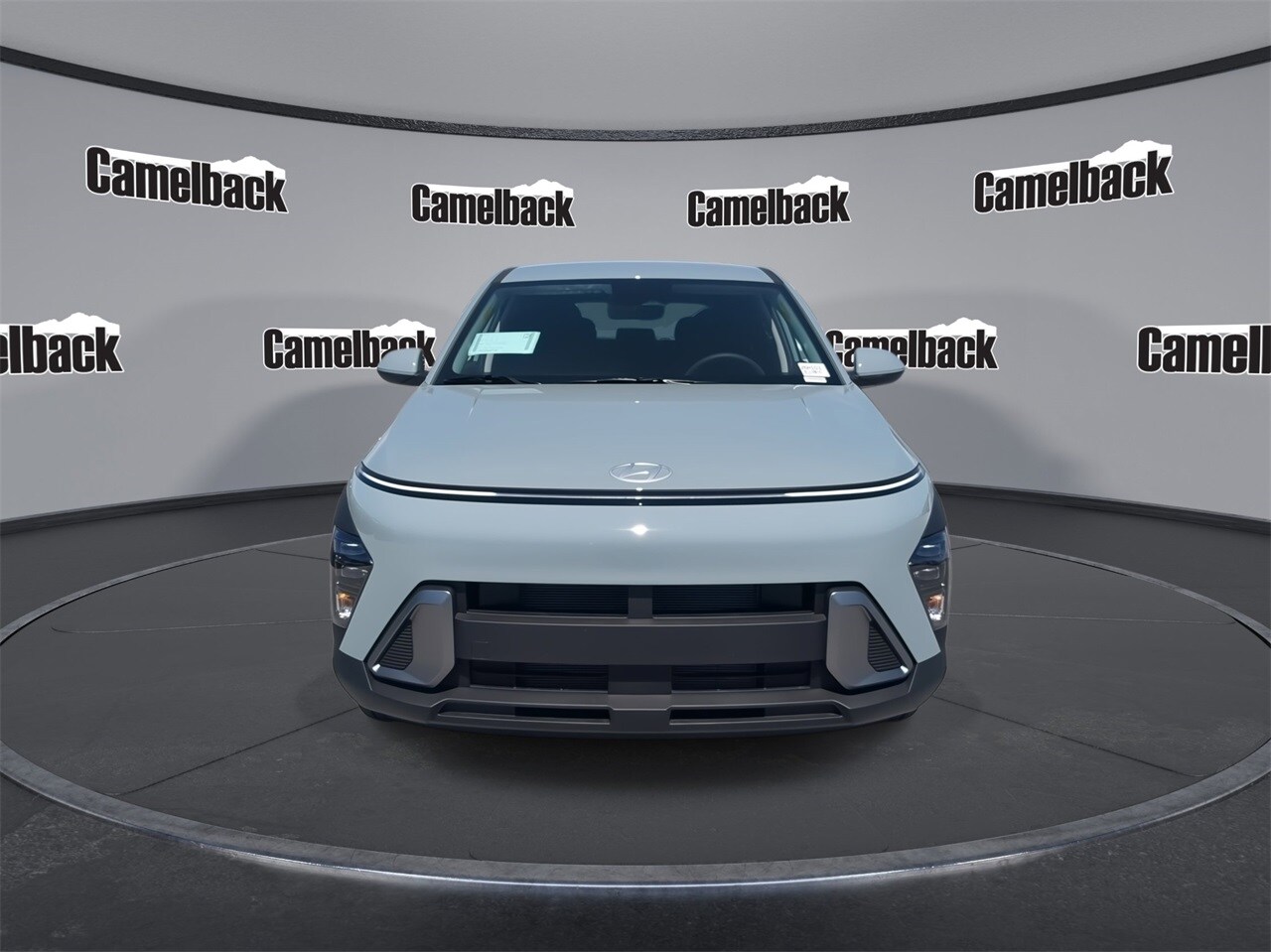 2026 Hyundai Kona SE photo 2