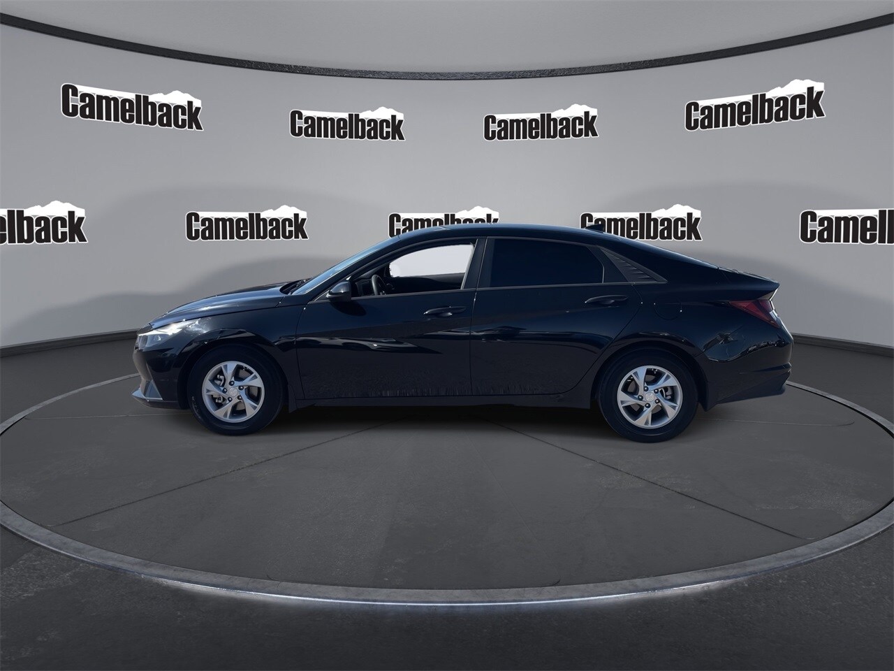 2023 Hyundai Elantra SE photo 4