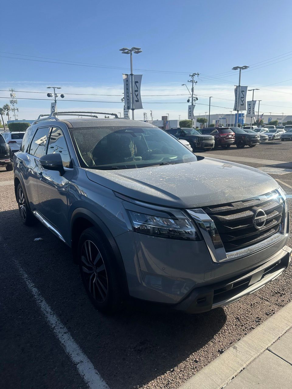 2024 Nissan Pathfinder Platinum 2WD's photo