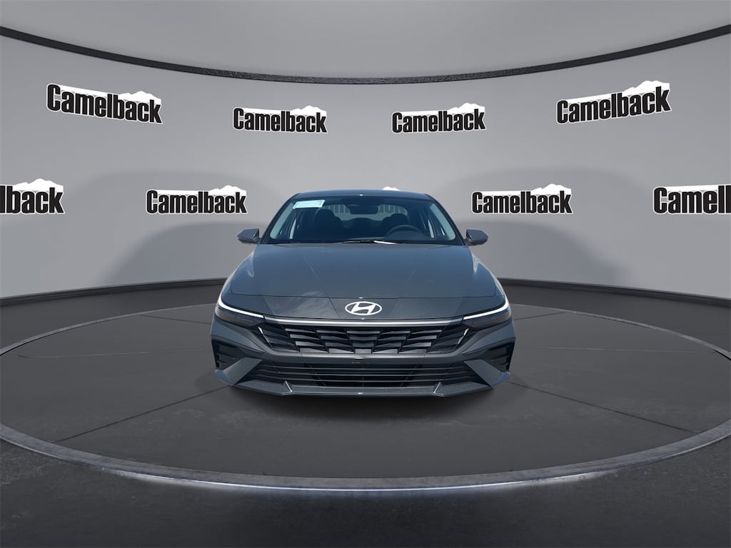 New 2025 Hyundai Elantra SE Sedan