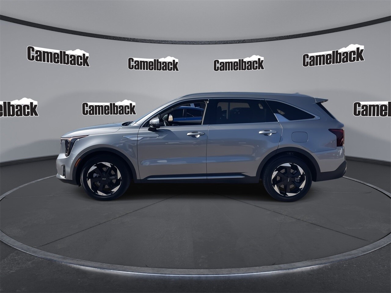 2025 Kia Sorento Plug-In Hybrid EX photo 3