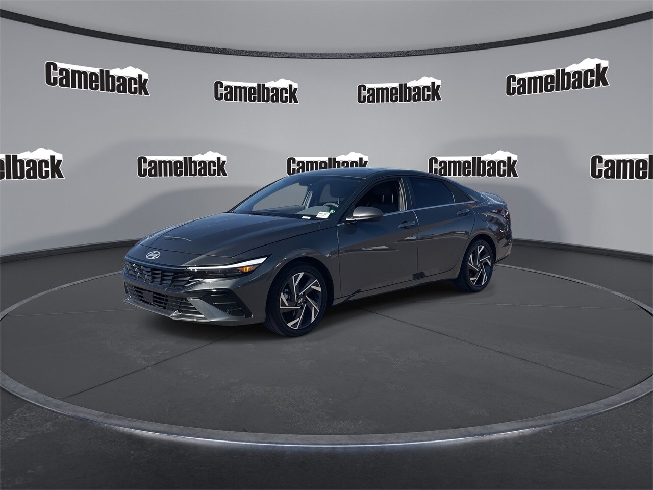 2025 Hyundai Elantra SEL Convenience photo 3