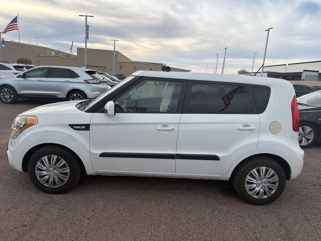Used 2012 Kia Soul Base Hatchback