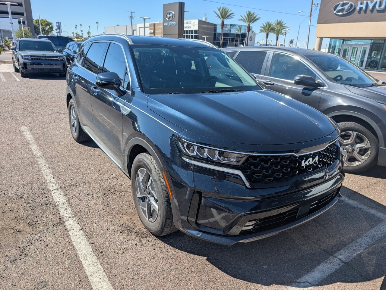 2023 Kia Sorento Hybrid EX photo 2