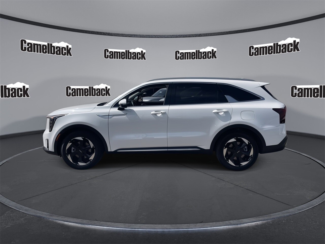 2025 Kia Sorento Plug-In Hybrid EX photo 4