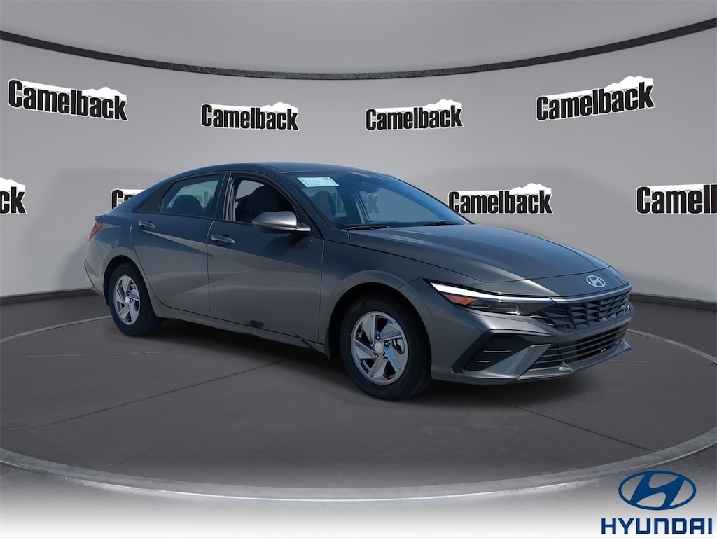 New 2025 Hyundai Elantra SE Sedan