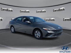 2025 Hyundai Elantra SE Sedan