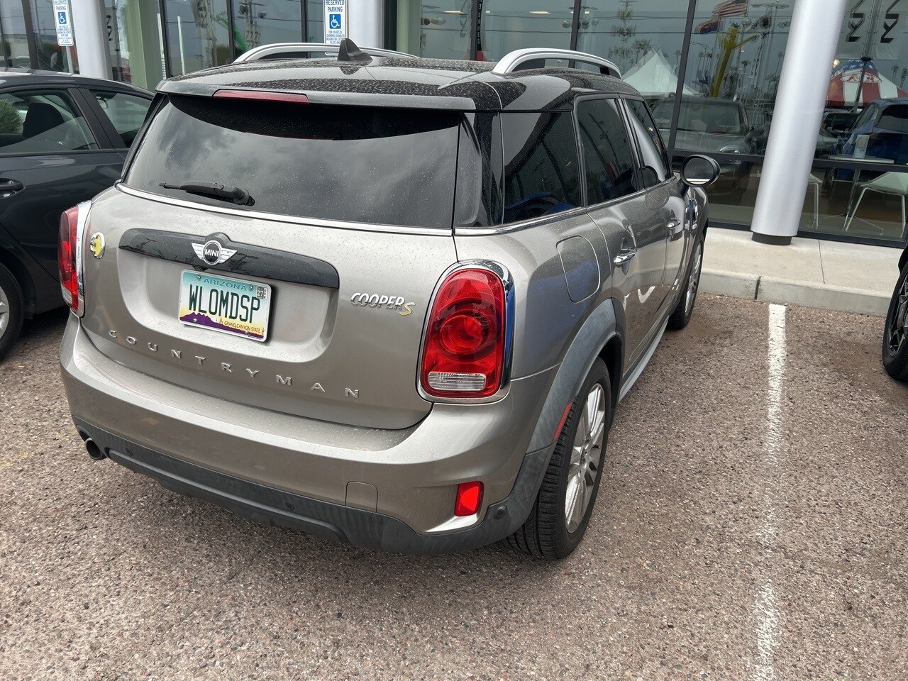 2018 Mini Cooper S E photo 3
