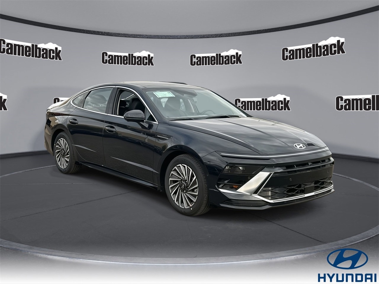 2025 Hyundai Sonata Hybrid