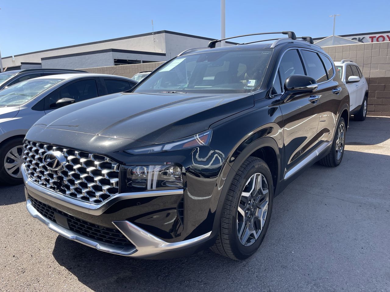 Certified Used 2023  Hyundai Limi image 3