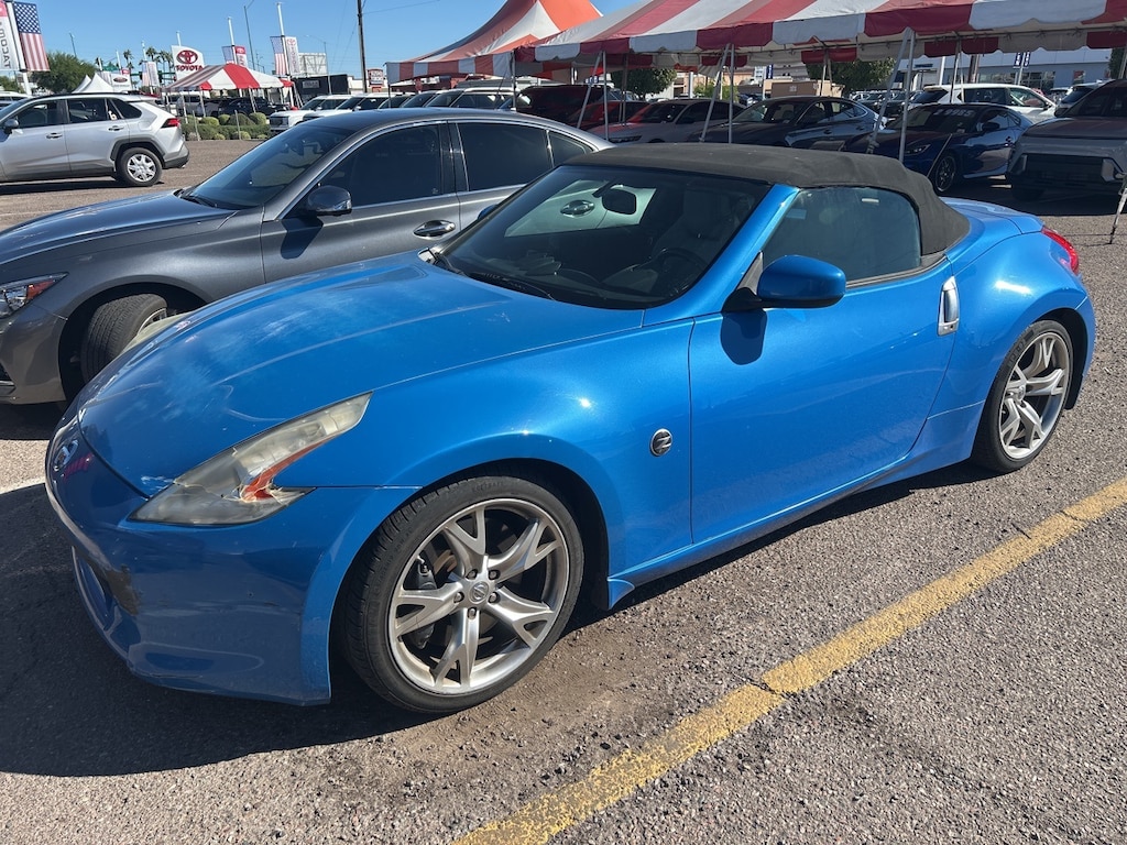 Used 2010 Nissan 370Z Base Convertible