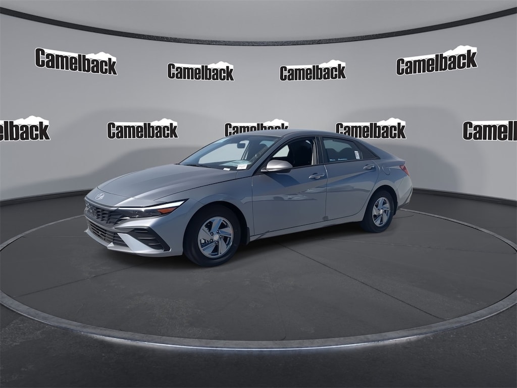 New 2025 Hyundai Elantra SE Sedan