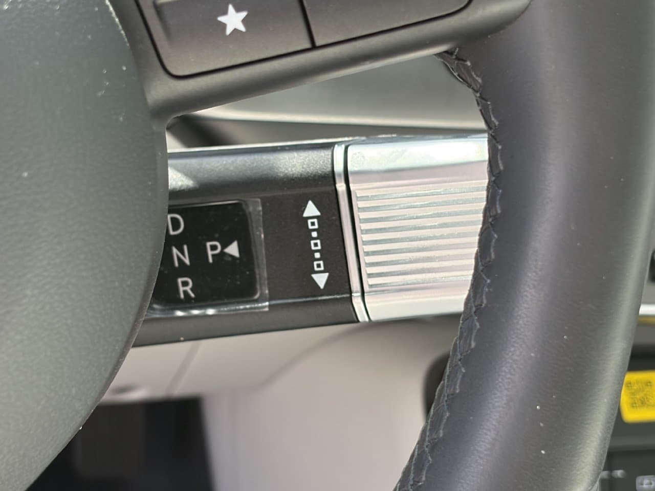 2025 Hyundai Kona SEL Convenience - Photo 12