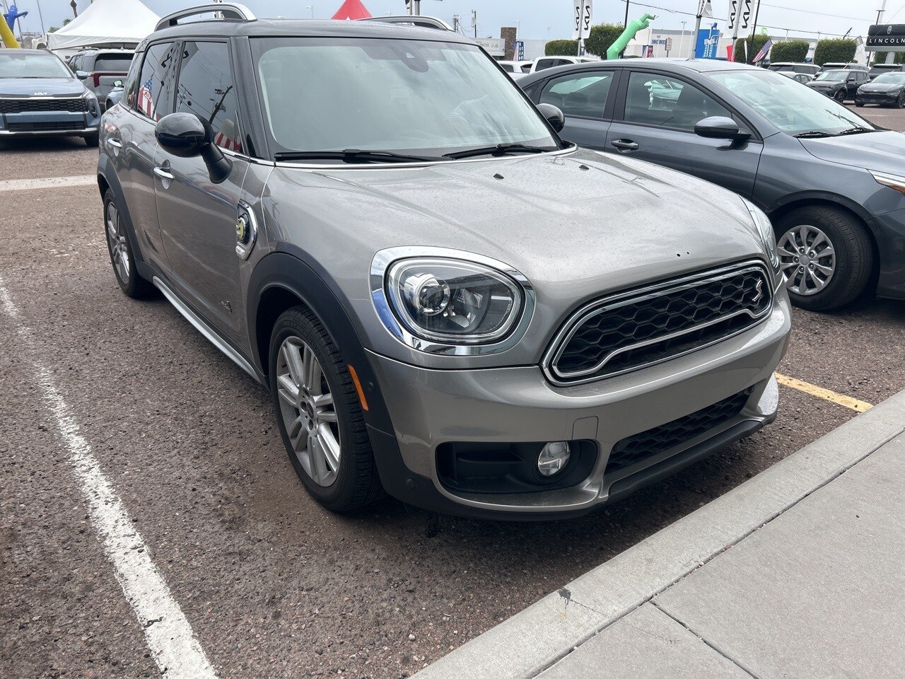 2018 Mini Cooper S E photo 2