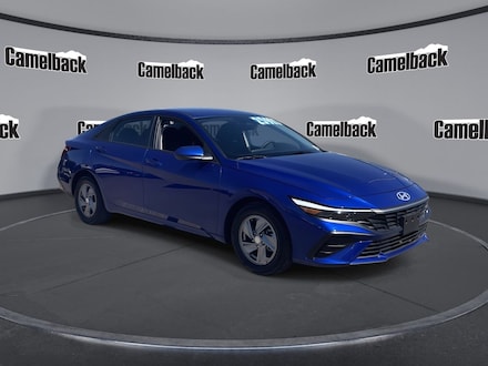 2024 Hyundai Elantra SE Sedan