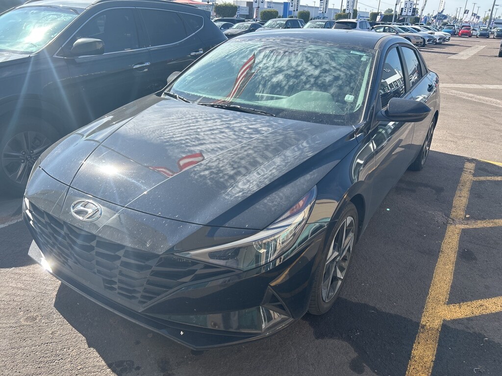 Used 2023 Hyundai Elantra SEL Sedan
