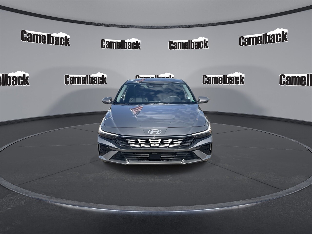 2025 Hyundai Elantra Limited photo 2