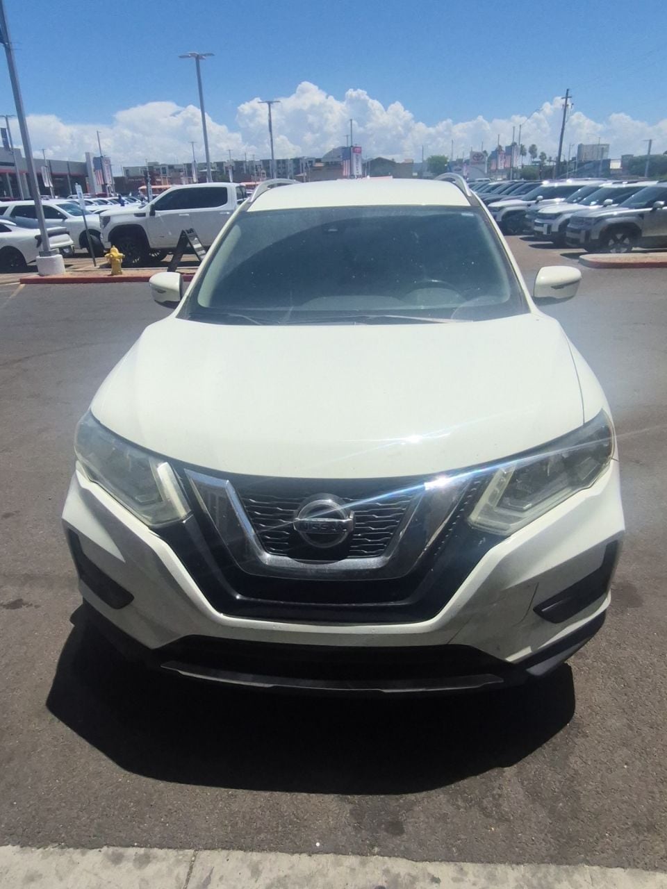 2020 Nissan Rogue SV FWD's photo