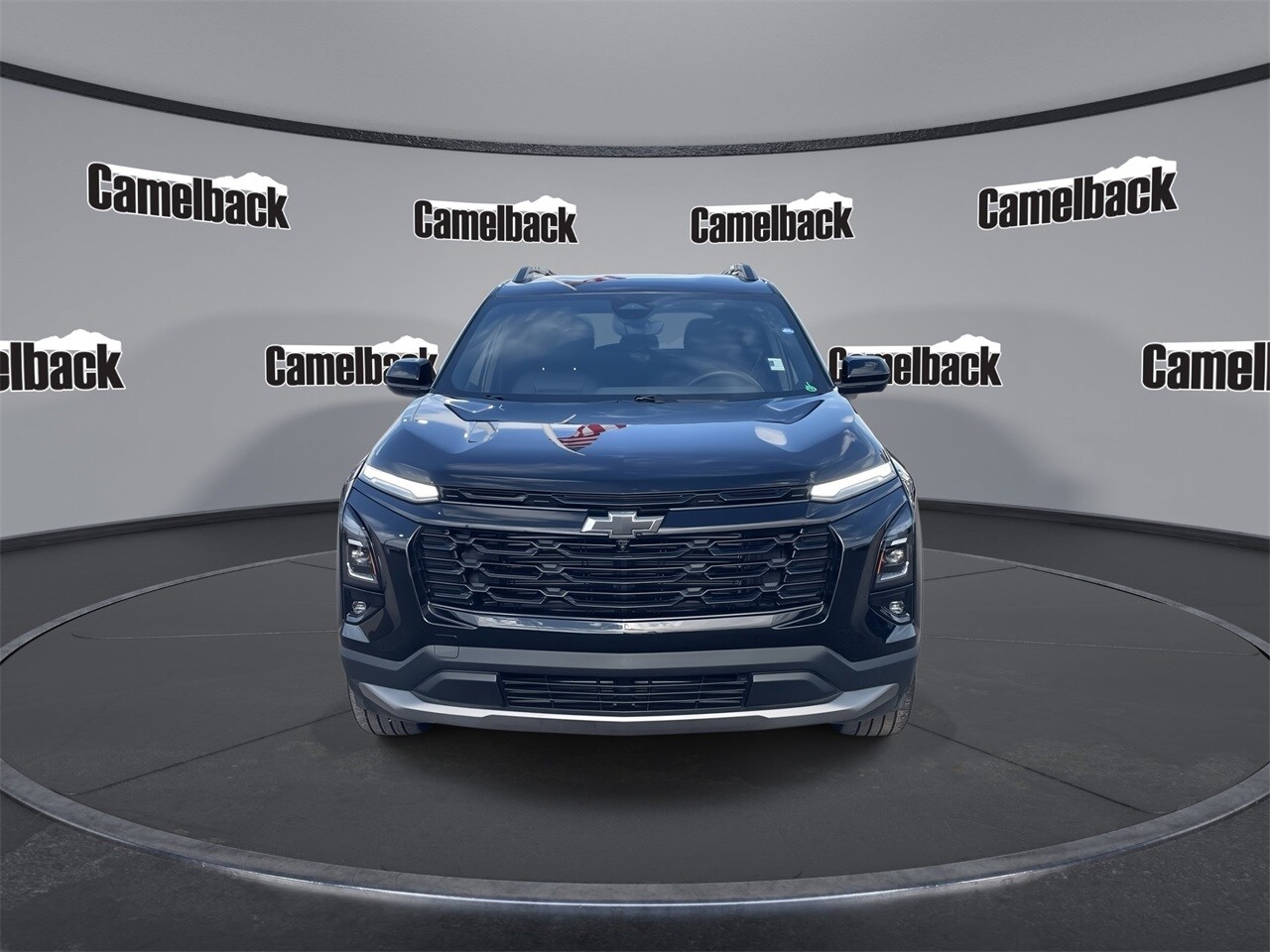 2025 Chevrolet Equinox LS photo 2