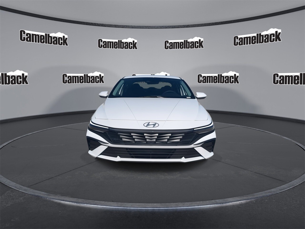 2026 Hyundai Elantra SE photo 2