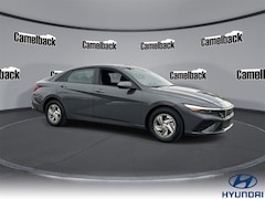 2025 Hyundai Elantra SE Sedan