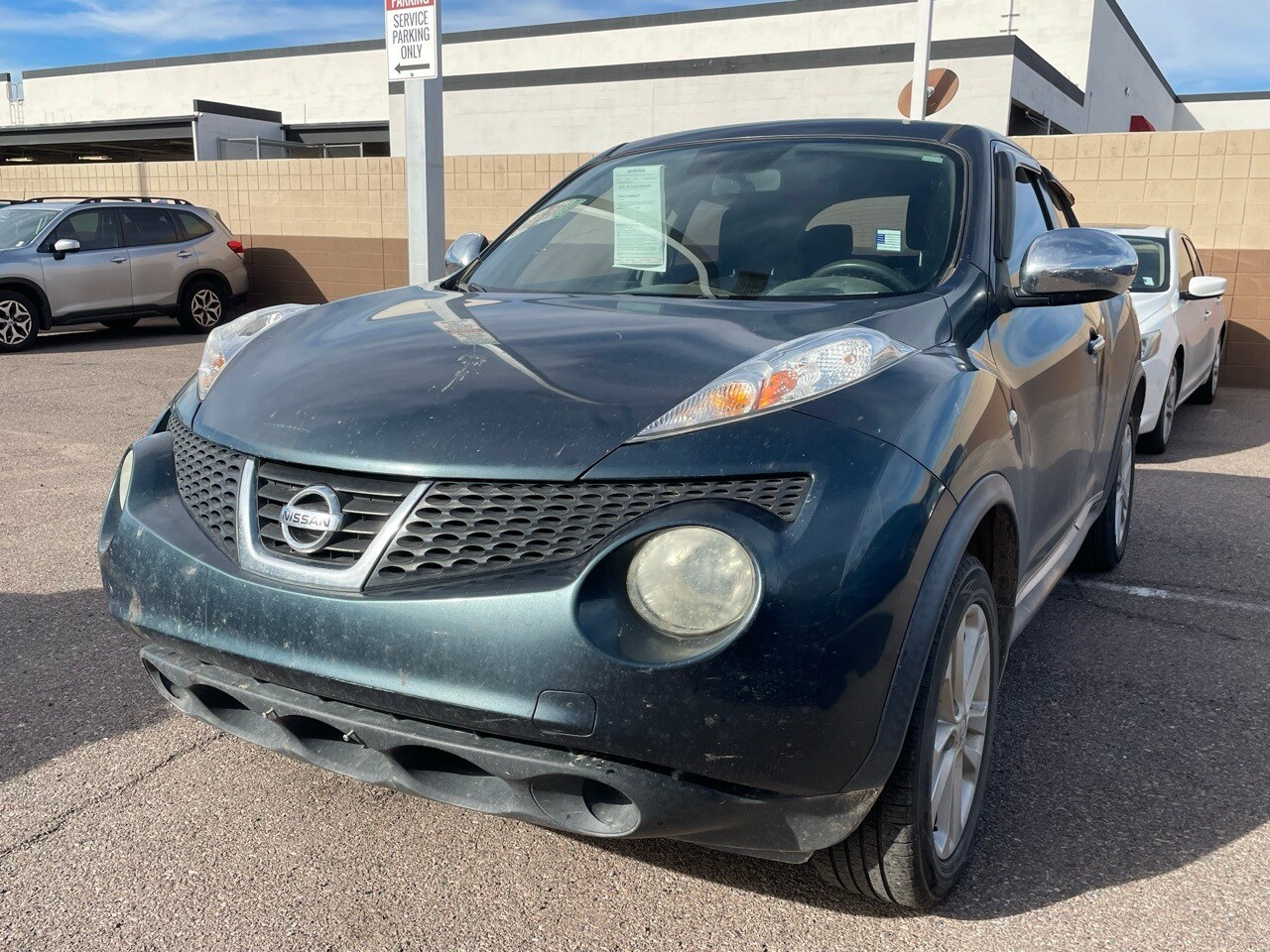 2011 Nissan Juke S photo 2