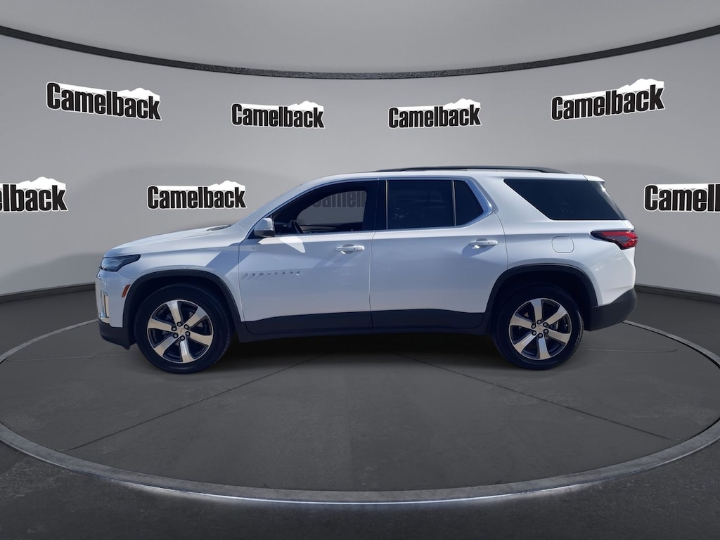Used 2023 Chevrolet Traverse LT SUV