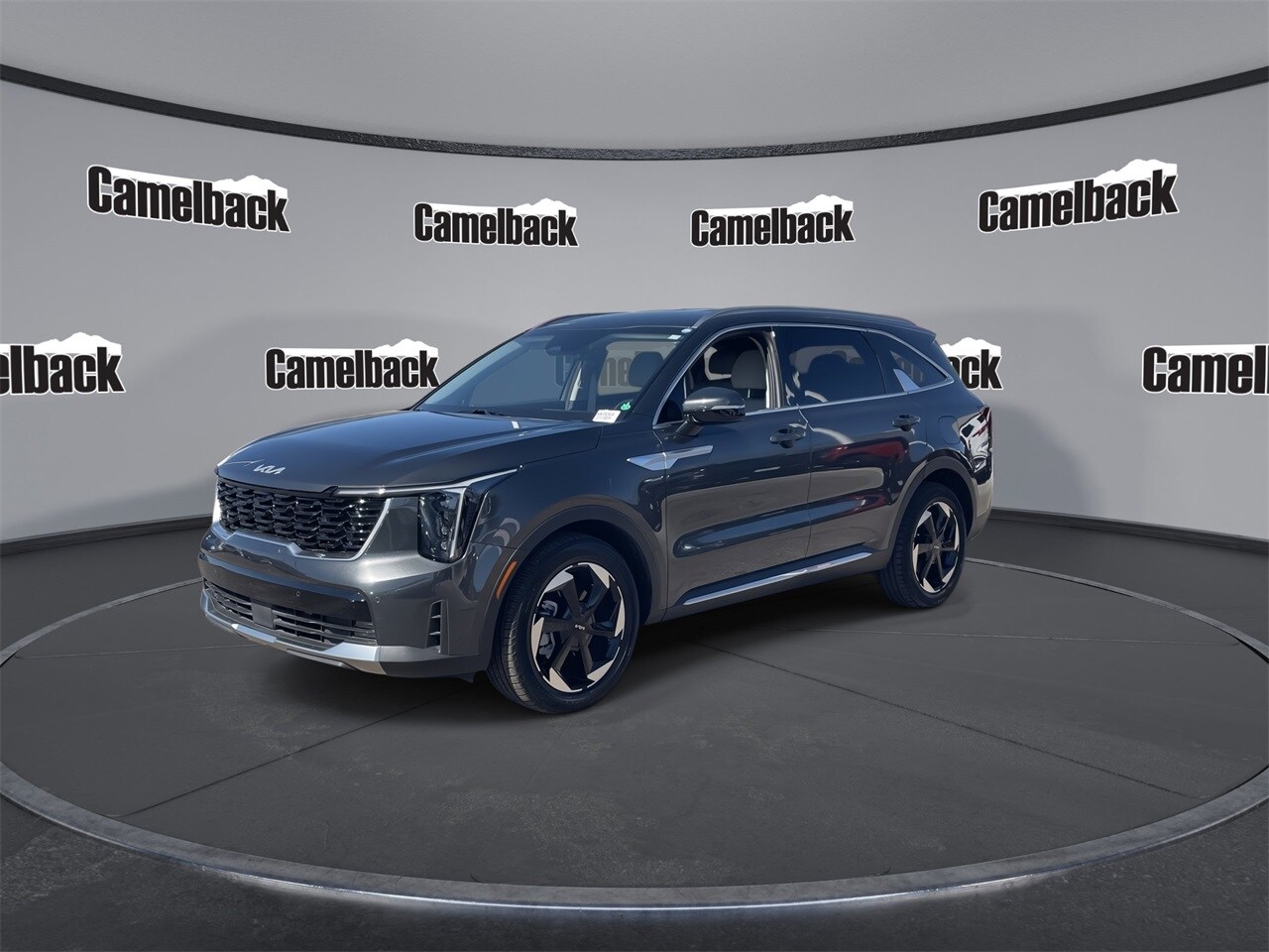 2025 Kia Sorento Plug-In Hybrid EX photo 2