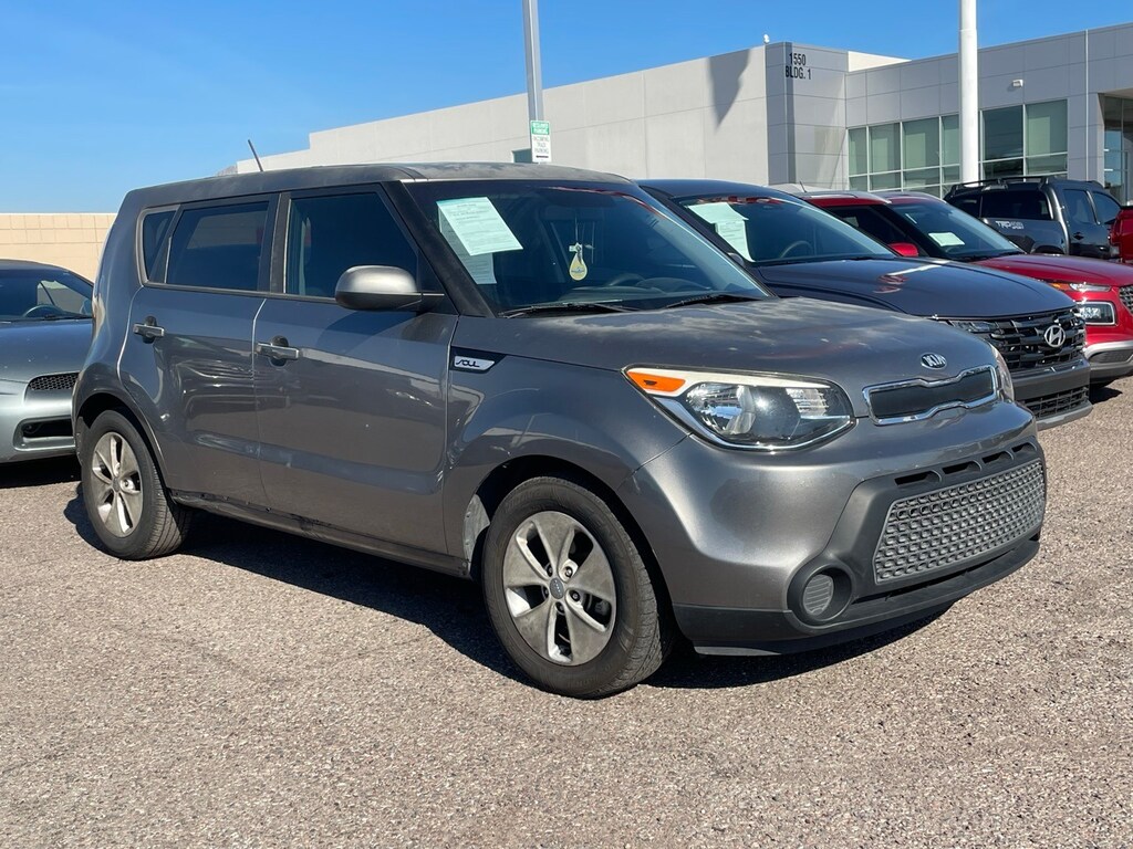 Used 2016 Kia Soul Base FWD Hatchback