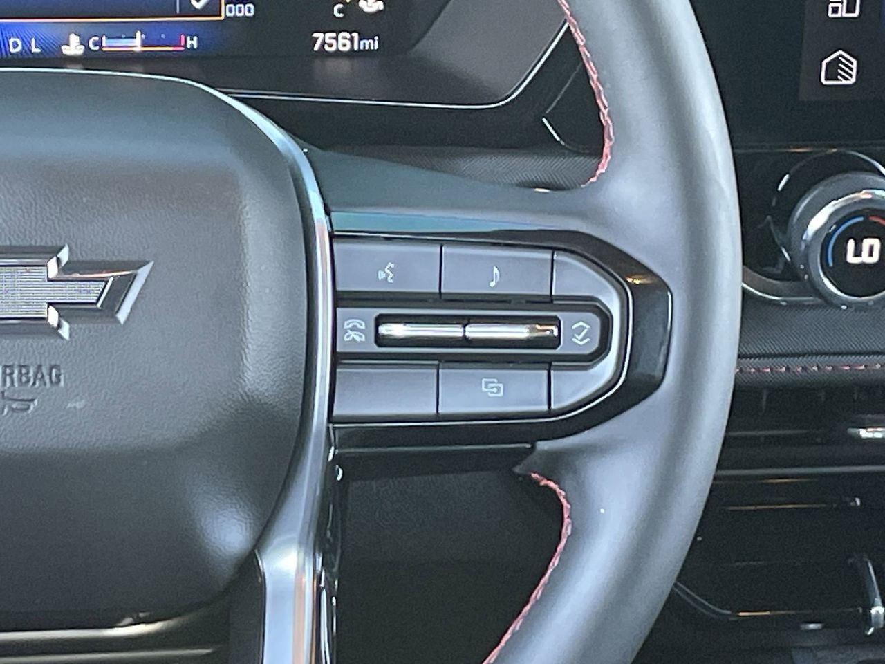 Used 2024 Black Chevrolet Z71 image 23