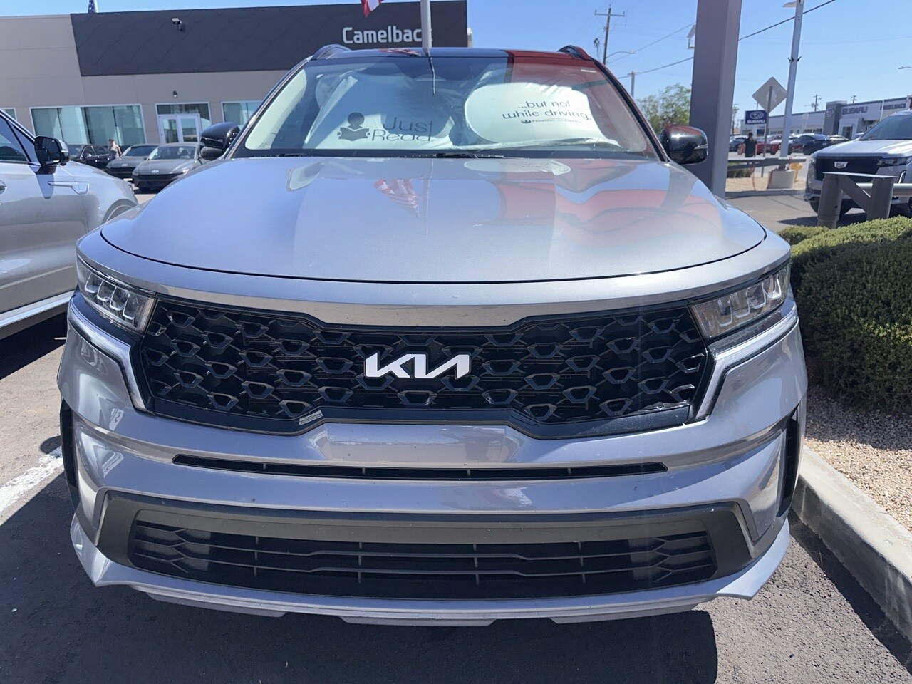 2022 Kia Sorento S photo 2