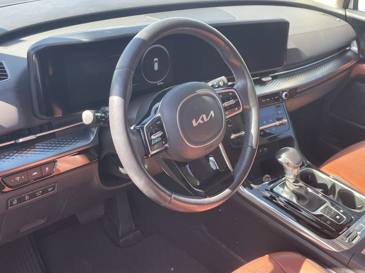 Certified Used 2024 Snow White Pearl Kia SX image 6