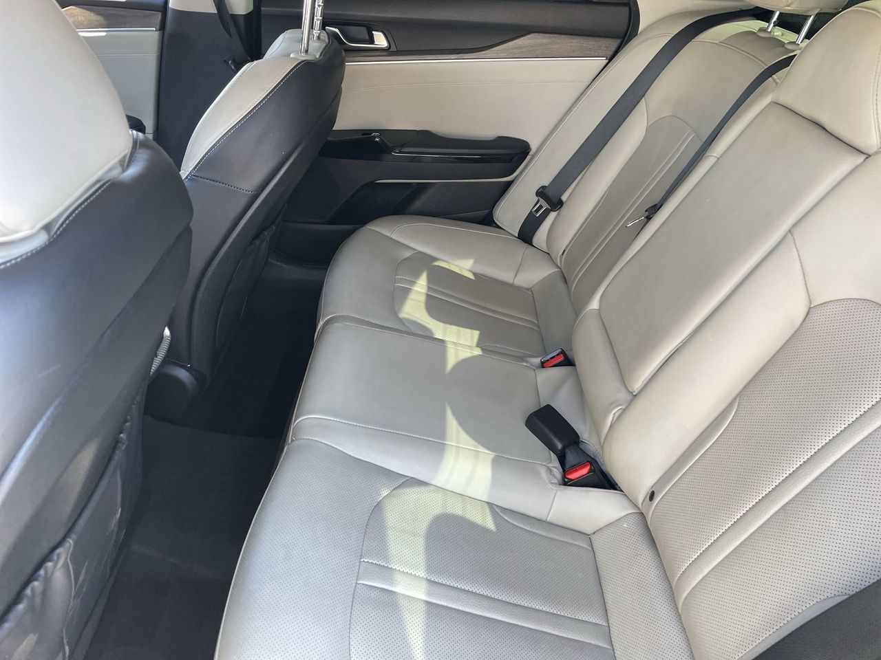 Used 2021 Gravity Gray Kia EX image 16