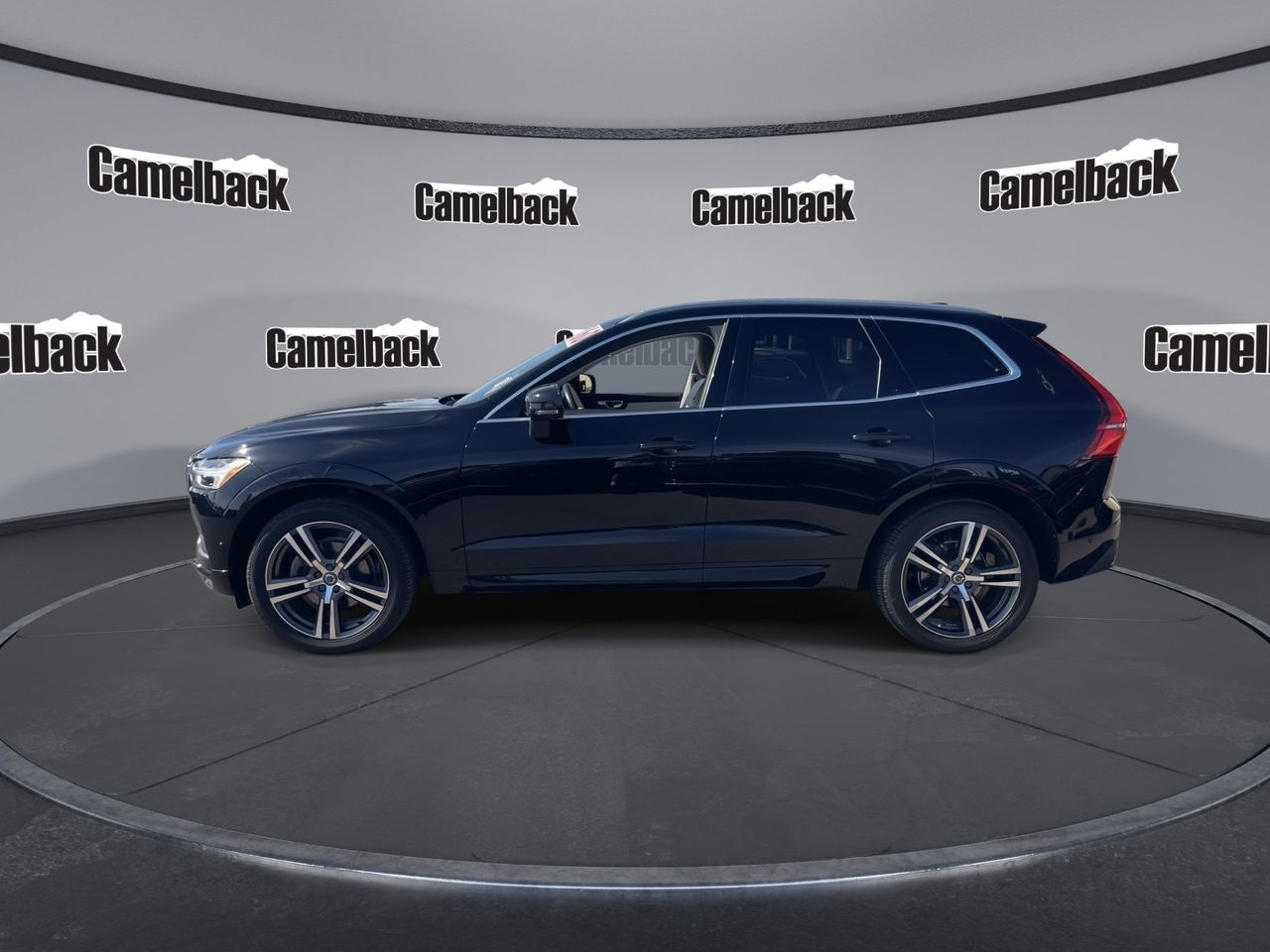 Used 2019 Onyx Black Volvo T5 Momentum image 4