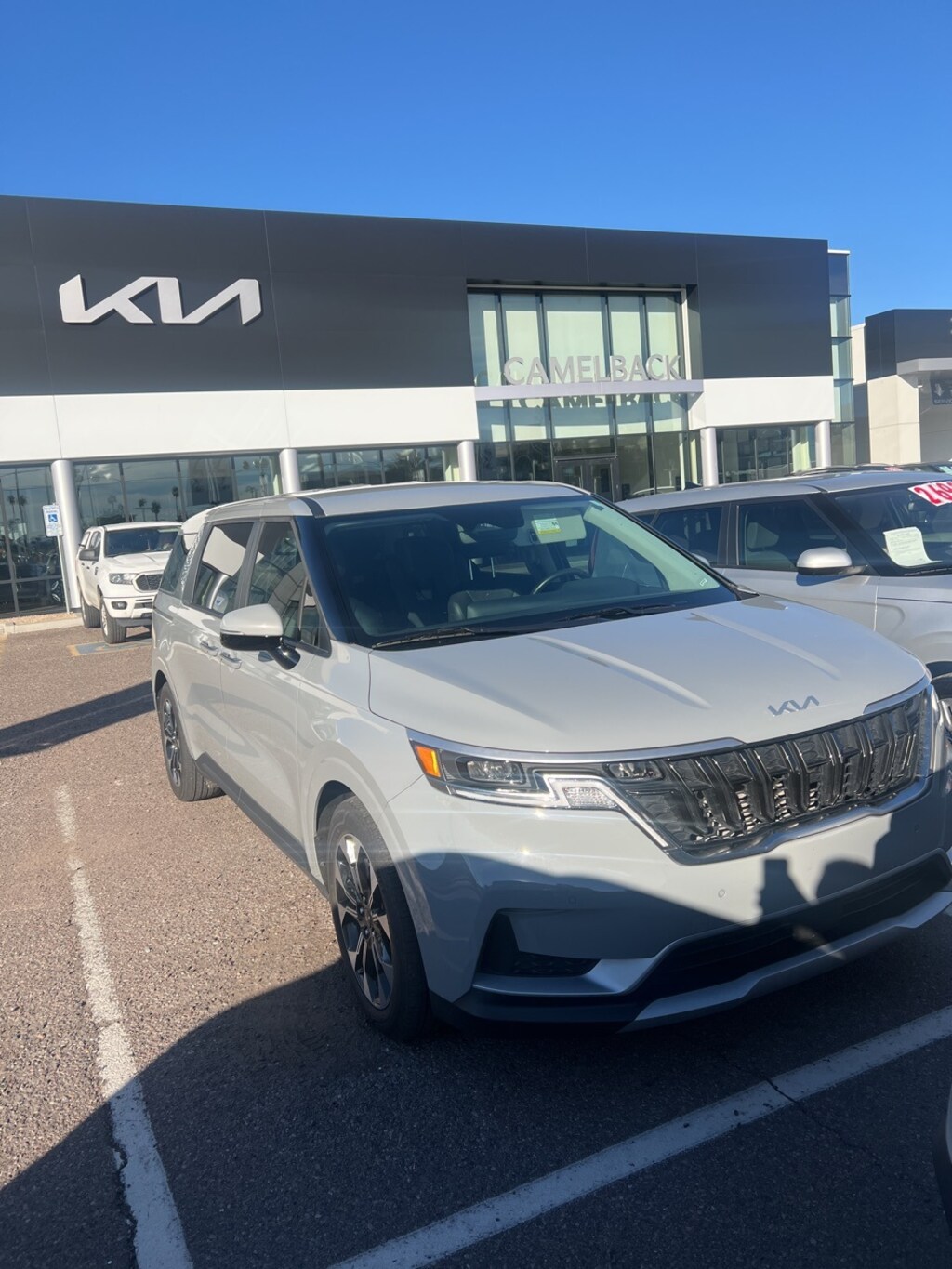 Used 2024 Kia Carnival EX MPV