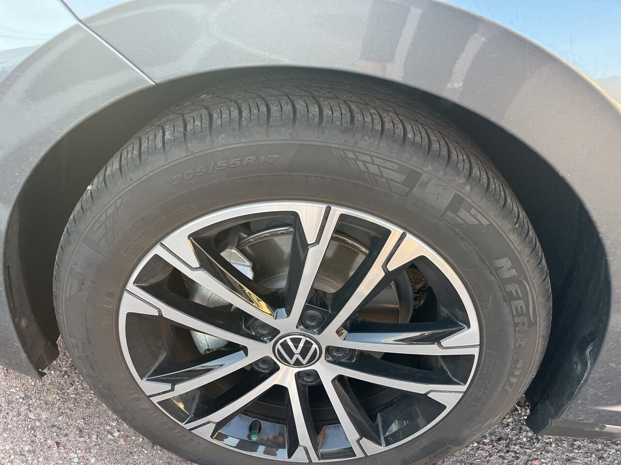 2023 Volkswagen Jetta 1.5T Sport photo 3