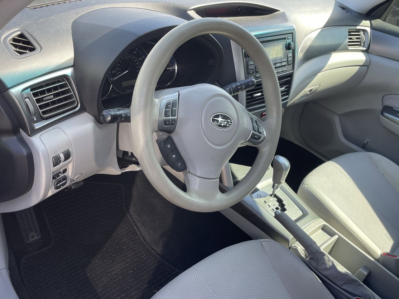 Used 2013 Marine Blue Pearl Subaru 2.5X image 6