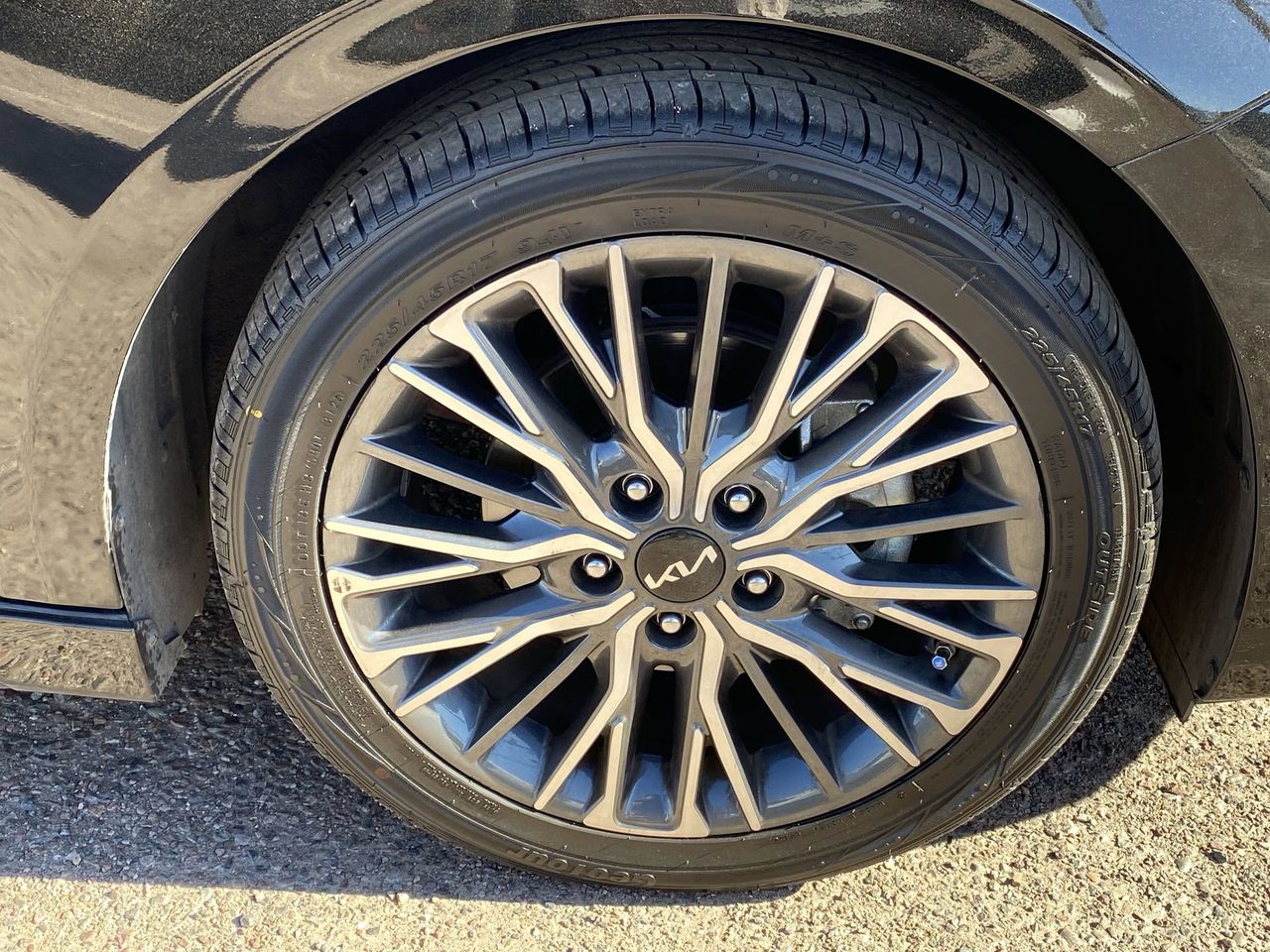 Certified Used 2024 Aurora Black Kia GT-Line image 9