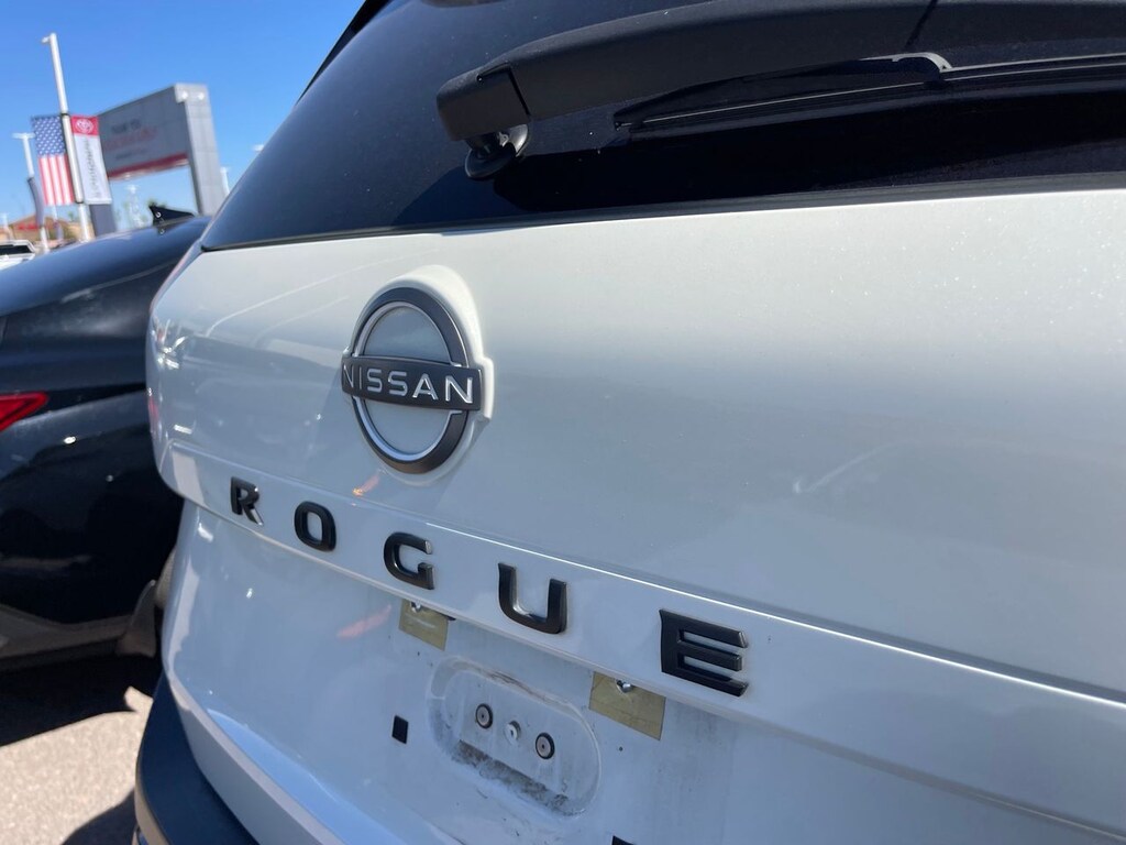 Used 2023 Nissan Rogue SV SUV