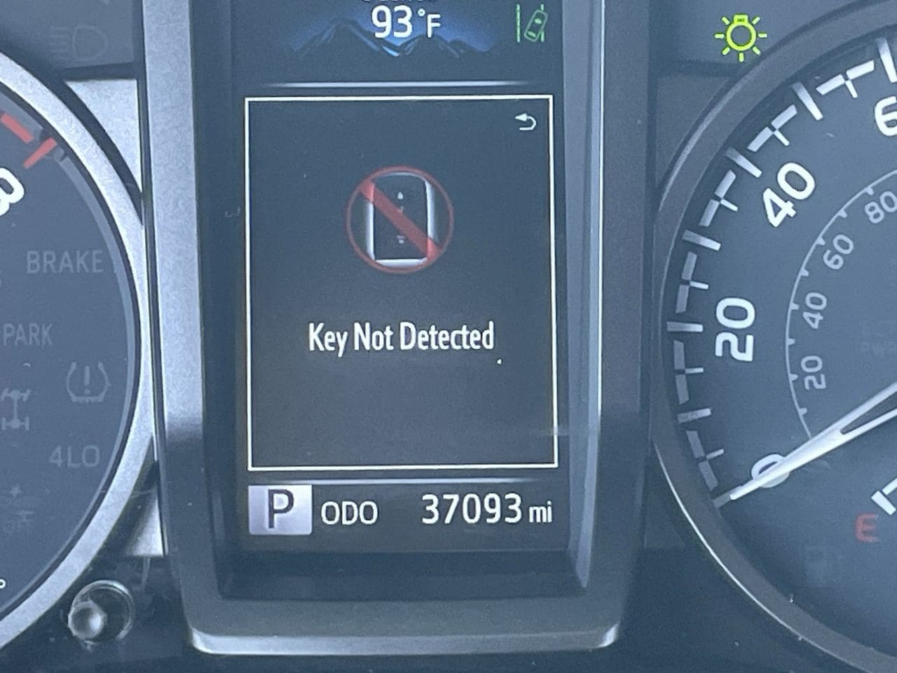 Used 2023 Ice Cap Toyota TRD Off Road V6 image 30