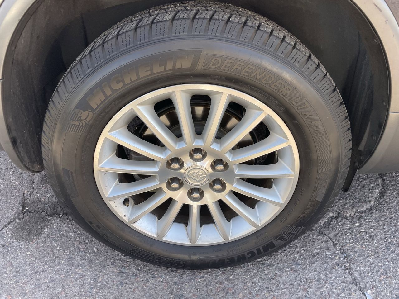 Used 2012 Carbon Black Buick Leather image 14