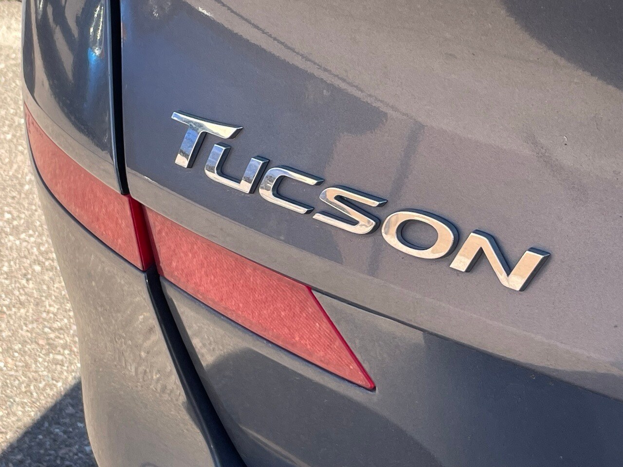 2021 Hyundai Tucson Value photo 3