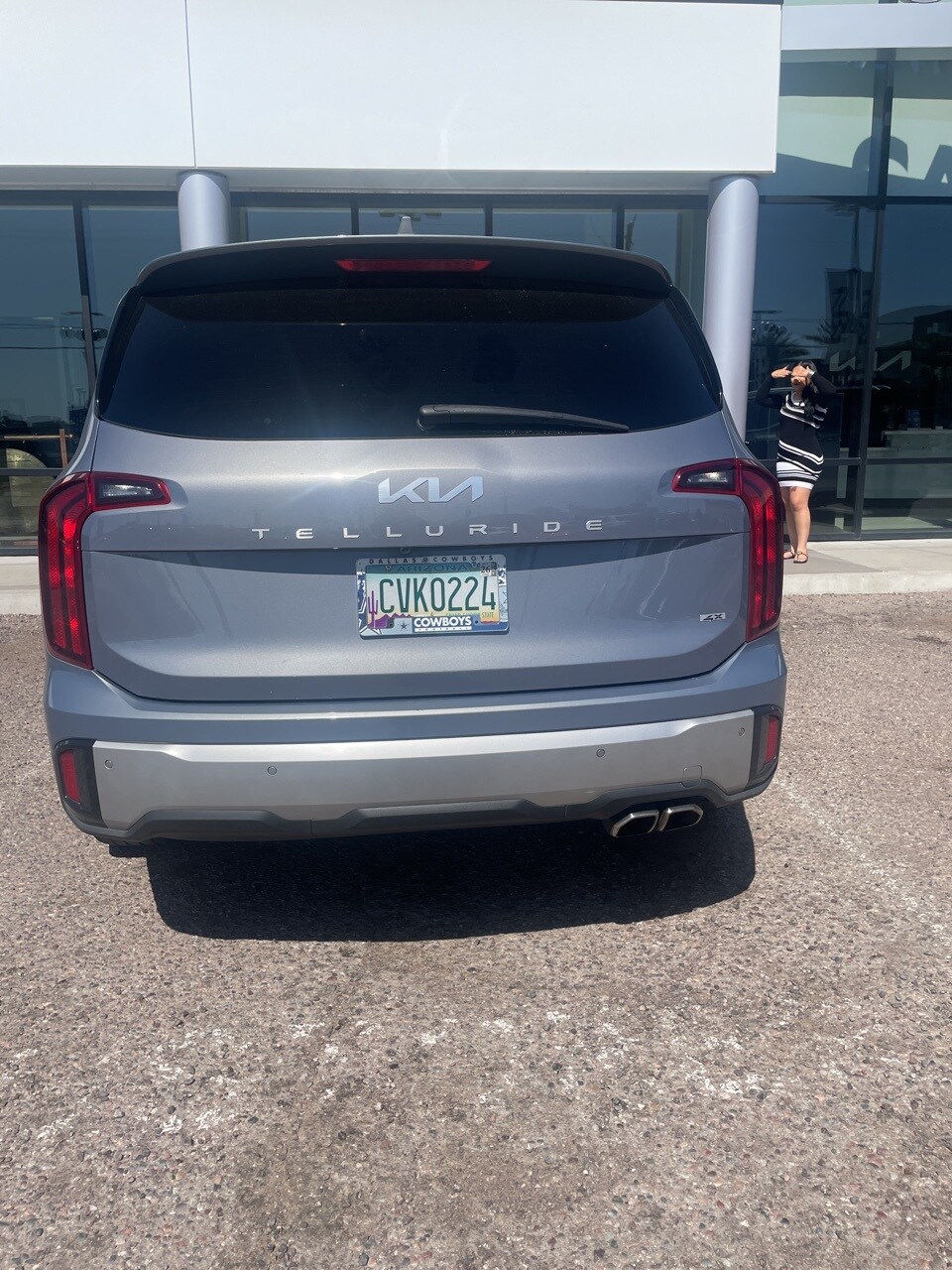2023 Kia Telluride S photo 2
