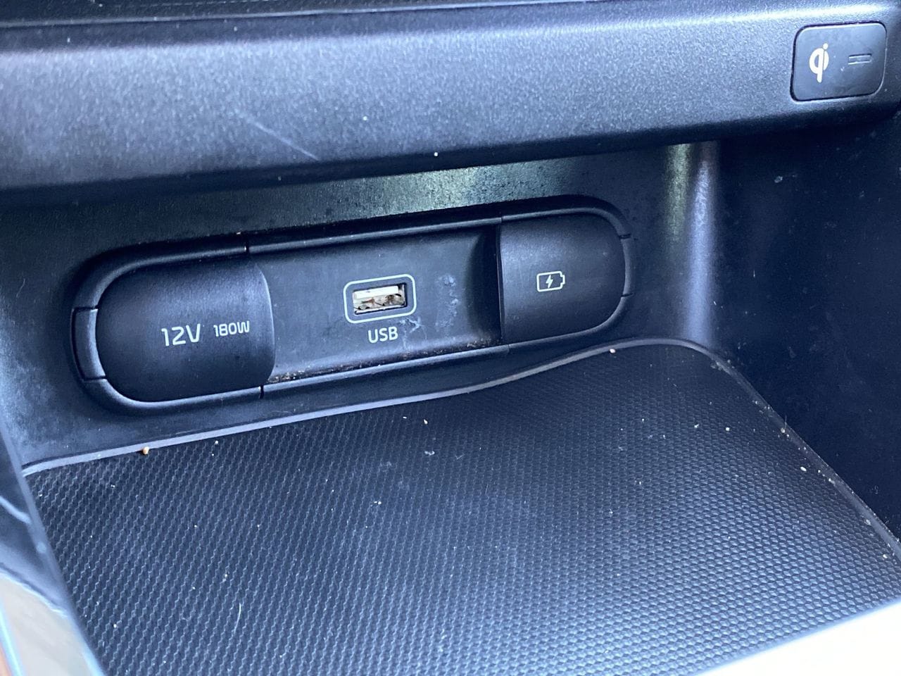 Certified Used 2024 Aurora Black Kia GT-Line image 28