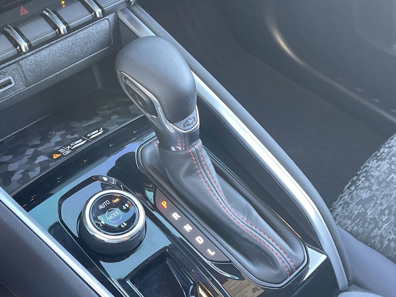 Used 2024 Black Chevrolet Z71 image 28