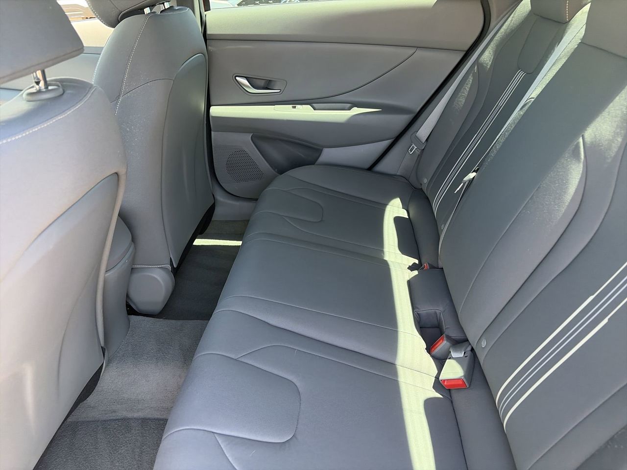 2023 Hyundai Elantra SEL - Photo 16