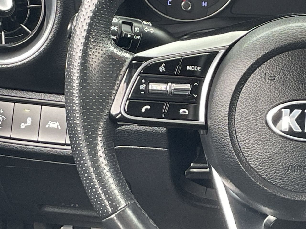 Certified Used 2021 Aurora Black Kia GT-Line image 22