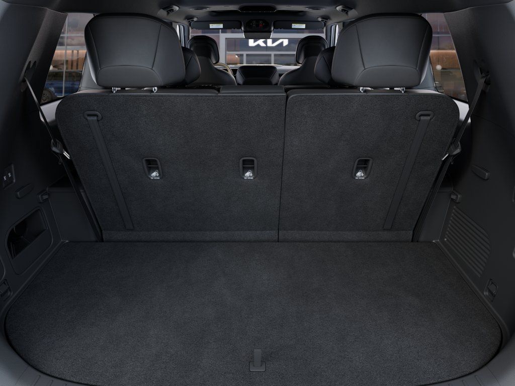 New 2027 Ivory Silver Kia EX image 19